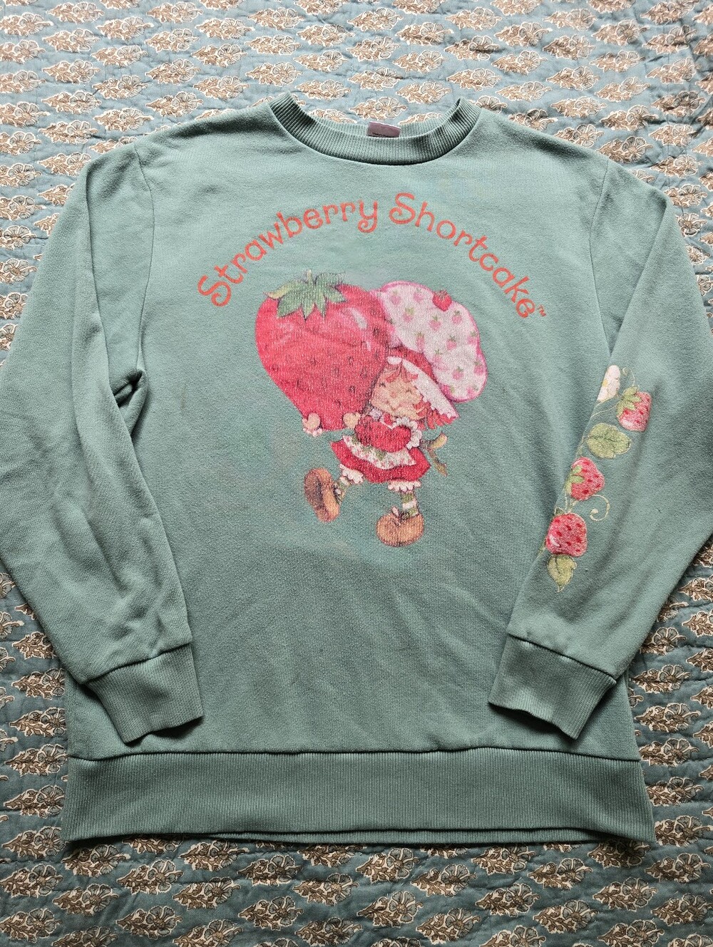 Strawberry Shortcake Sweatshirt Women's Size Small